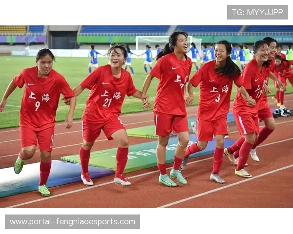 全运会女足决赛:广东队1-0上海队夺冠,东道主获季军 全运会女足决赛:广东队1-0上海队夺冠,东道主获季军